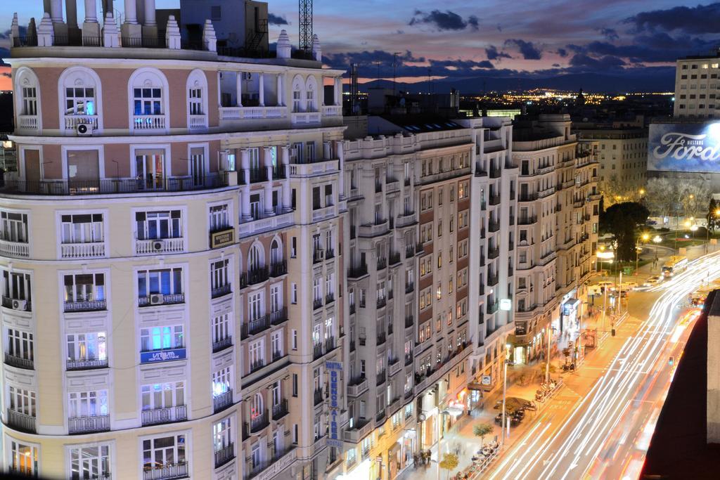Hospedaje Romero Gran Via Madrid Bagian luar foto