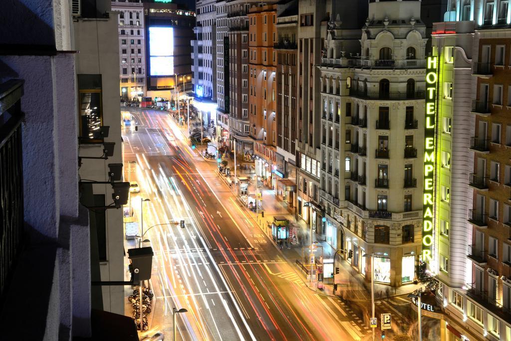 Hospedaje Romero Gran Via Madrid Bagian luar foto